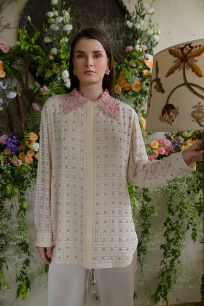 treatürself Rose accent shirt blouse treatürself Rose accent shirt blouse Rose accent shirt